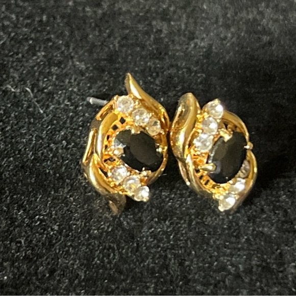 JC Black Rhinestone And Clear Rhinestone Stud Earrings Gold Tone - Picture 2 of 11